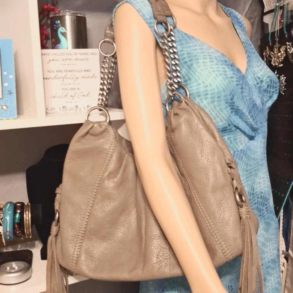 The sak gray leather hobo shoulder bag EUC